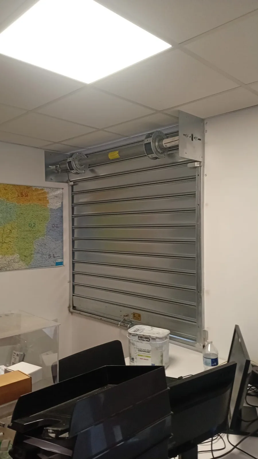 Installation et pose de rideau métallique à Colombes